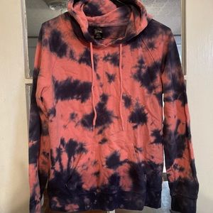 Hooded tie-dye sweater